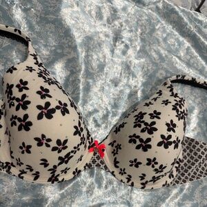 Victoria's Secret Daisy Print Bra